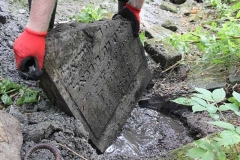 headstone found -2001