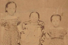 1870s-Schwalbe-Ernestine-Minnie-Annie-Schwalbe.jpg