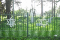 Pudewitz-Cemetery-gate-2006